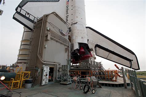 Spaceflight Now Sts Photo Gallery Final Shuttle Poised On