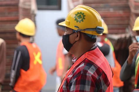 Memahami Berbagai Macam Macam Arti Warna Helm Proyek