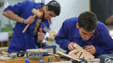 J Venes Construyendo El Futuro Se Ofertan M S De Mil Vacantes En