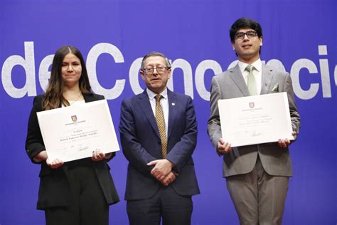 UdeC Reconoce A Dos Egresados As De La FCQ Con El Premio Universidad De