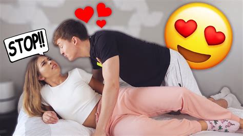 Can T Stop Kissing You Prank On My Girlfriend Youtube