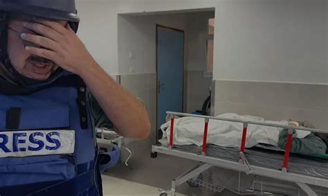 Moment Bbc Reporter Breaks Down In Tears Inside Gaza Hospital Daily