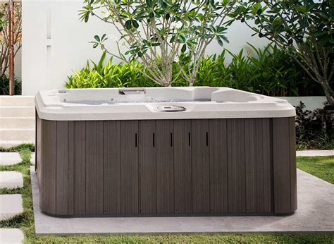 2 3 Person Jacuzzi Hot Tubs From Premium Hot Tubs Fresno