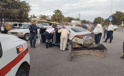 Mujer Y Dos Menores Se Salvan Tras Choque En San Pedro Navolato