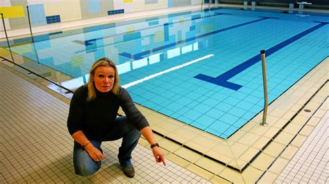 Norderstedt Technischer Defekt verhindert Eröffnung des Lehrschwimmbeckens