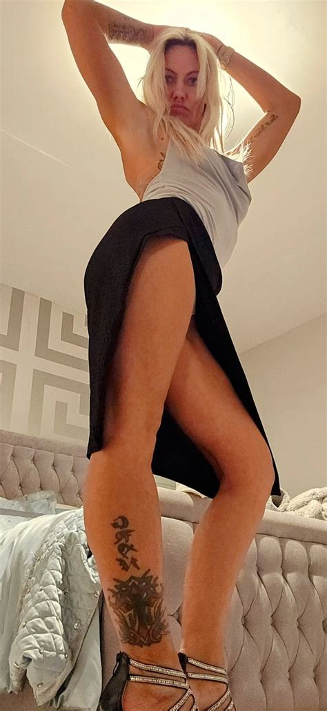 Amateur Blonde Milf Teases 14 Nude Pics XHamster