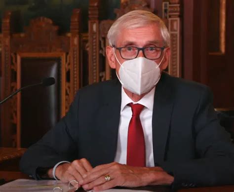 Evers Extends Wisconsin Mask Mandate 1330 And 101 5 Whbl