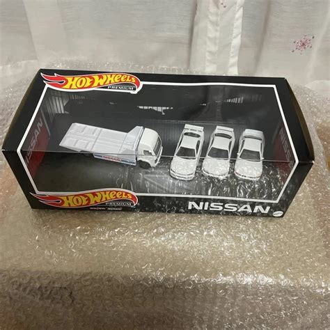 Mattel Hot Wheels F Gmh Premium Collector Set Skyline Generations New White