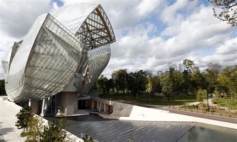 Exhibition Of Fondation Louis Vuitton By Frank Gehry Iucn Water