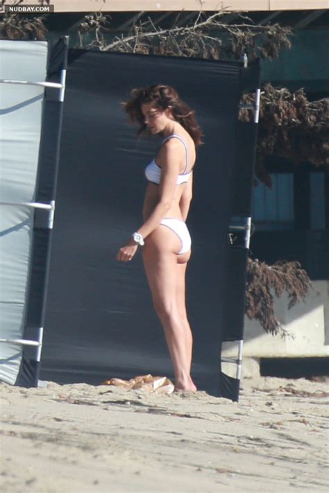 Michelle Monaghan Nude Ass In On The Beach In Malibu Nudbay