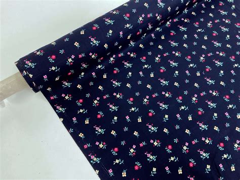 Flower Posies Cotton Poplin Fabric The Cheap Shop Tiptree