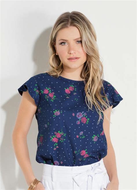 Blusa Quintess Floral Marinho Com Babado Quintess