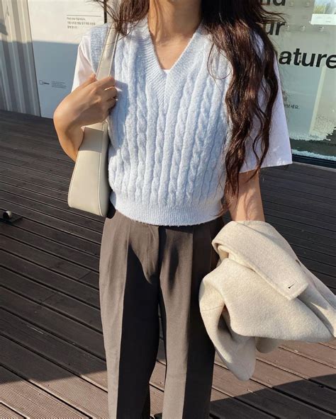 4 xu hướng áo len hot nhất 2021 Sắm thiếu là bớt sành điệu