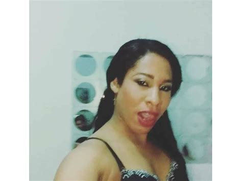 Hola soy yadhis una mujer Trans latina Oviedo Asturias España TRANS Y TRAVESTIS Milcitas