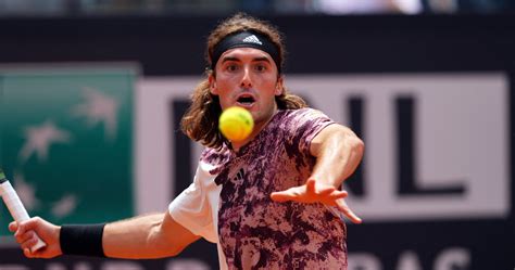 Rome Masters Tsitsipas Takes Out Home Favourite Sonego Makes Last 16