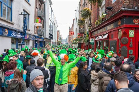 St Patricks Day Celebrations Around The World The Sockshop Blog