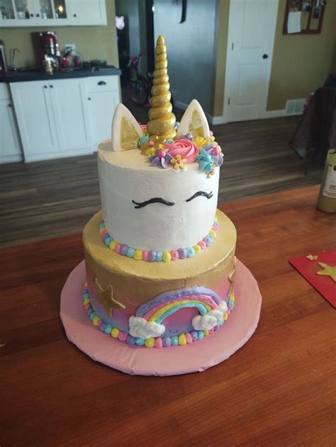 Buttercream Unicorn Cake In Cake Butter Cream Desserts