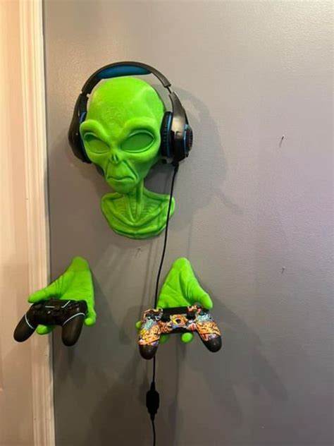 Wall Mounted Alien Headphone Stand Custom Headphone Stand Etsy