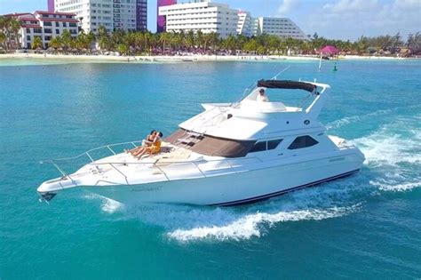 Private Searay 47ft Yacht Rental Cancun 23p6