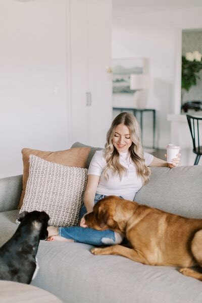 Home Katie Stewart Acne Nutritionist