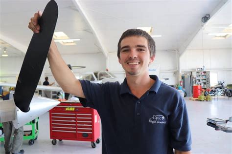 Aircraft Mechanic Salary: Learn How Much You Can Earn