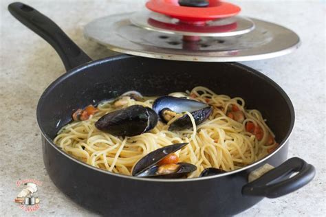 Spaghetti Con Le Cozze Con Magic Cooker Le Passioni Di Mam Ricette