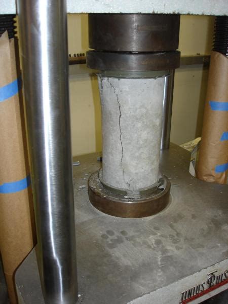 Concrete Compression Strength Test The Henry Samueli School Of