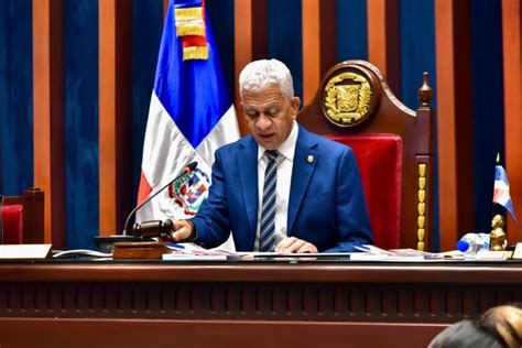 Senado aprueba resolución respalda al presidente Luis Abinader y