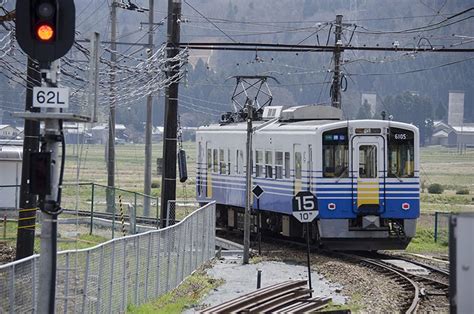 特急しらさぎ・えちぜん鉄道 Yoz Art Space