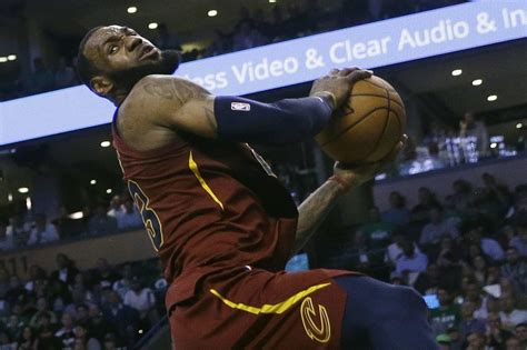 LeBron James Vicious Two Handed Reverse Dunk Helps Cavaliers Build Big