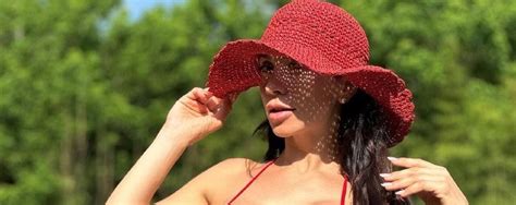 Neiva Mara acapara la atención de sus seguidores con su bikini rojo