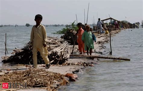 Pakistans Estimated Economic Loss Due To Massive Floods Might Be Over