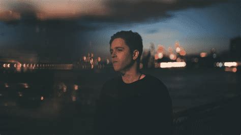 Benjamin Francis Leftwich D Couvrez D S Maintenant Son Clip Tilikum