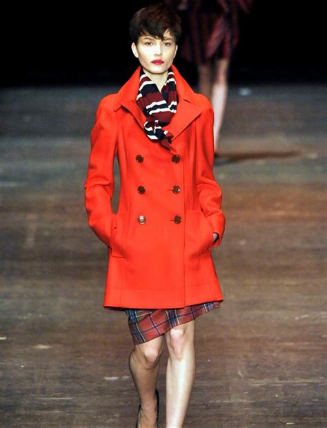 SERVICES Naked Eye Lighting