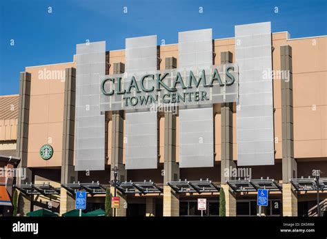 Clackamas Town Center Mall Entrance And Sign Clackamas Oregon Stock