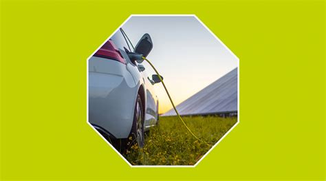 Cargar coche eléctrico con placas solares mito o realidad Blog EnergyGO