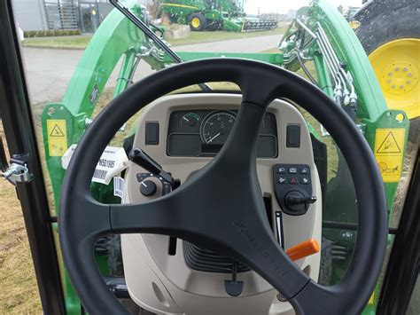 Nowy Ciągnik Kompaktowy John Deere 3046r Budzyń • Olx Pl