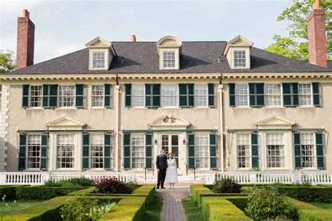 Elopement at The Hildene Lincoln Family Home - Desirae Jean Photography ...