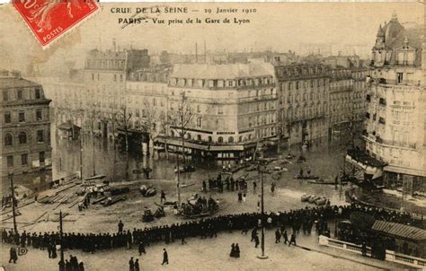 Paris vue prise de la Gare de Lyon Inondations 1910 à Paris Cartorum