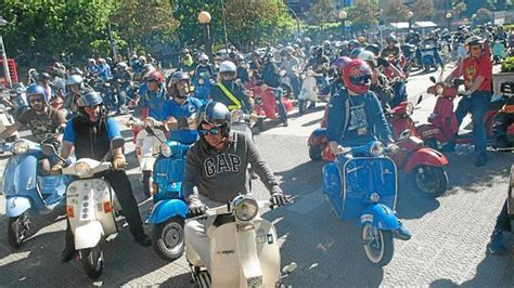 Las scooter clásicas recorren Bizkaia