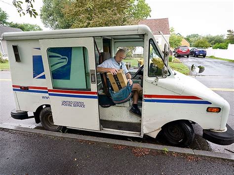 Mail Truck