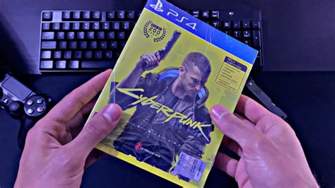 CYBERPUNK 2077 UNBOXING PRE ORDER BONUS KEYCHAIN YouTube