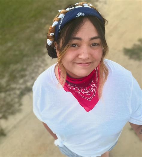 Dezzy Si'erra Sampson (@dezzylove) • Instagram photos and videos