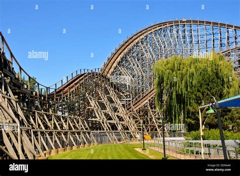 Mean Streak Roller Coaster Cedar Point Amusement Park Sandusky Ohio ...