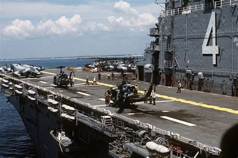 Uss Nassau Lha 4 During Operation Desert Flying War Machines