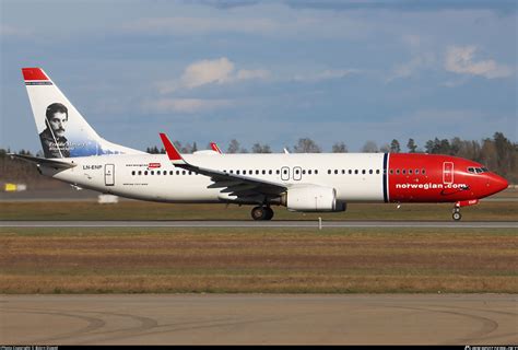 LN ENP Norwegian Air Shuttle AOC Boeing 737 8JP WL Photo by Björn