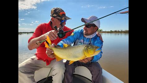 Pesca De Dorados En Esquina Corrientes Youtube