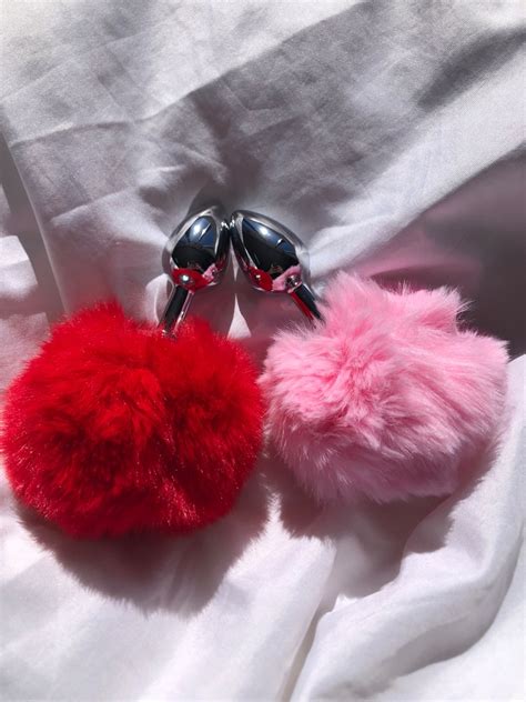 Plug Anal Em Metal Pompom P Comprar Em Lety Lingerie