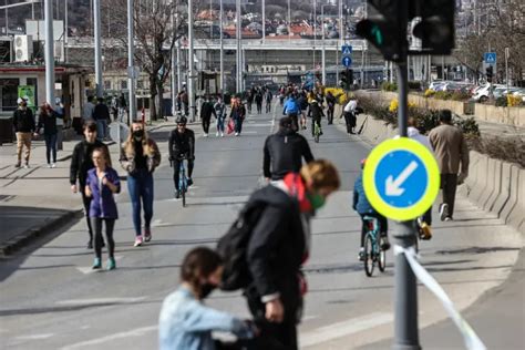 Telex Március 15 től hétvégente újra a gyalogosoké a pesti alsó rakpart