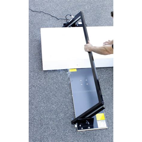 EDMA Horizontal Hot Wire Cutting Table Fivel